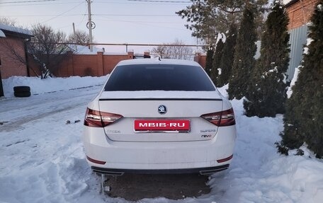 Skoda Superb III рестайлинг, 2017 год, 1 050 000 рублей, 2 фотография