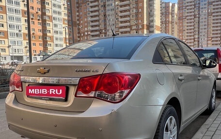 Chevrolet Cruze II, 2011 год, 650 000 рублей, 3 фотография