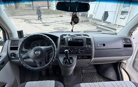 Volkswagen Transporter T5 рестайлинг, 2010 год, 975 000 рублей, 13 фотография