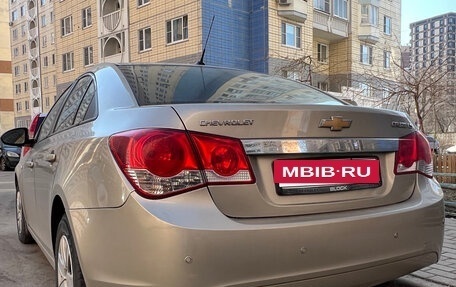 Chevrolet Cruze II, 2011 год, 650 000 рублей, 4 фотография