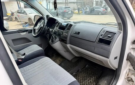 Volkswagen Transporter T5 рестайлинг, 2010 год, 975 000 рублей, 12 фотография