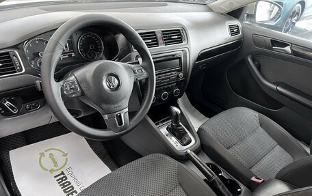 Volkswagen Jetta VI, 2013 год, 745 000 рублей, 8 фотография