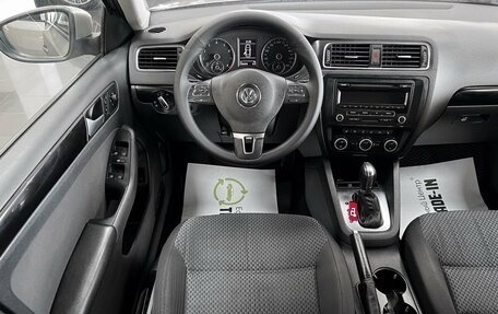 Volkswagen Jetta VI, 2013 год, 745 000 рублей, 11 фотография