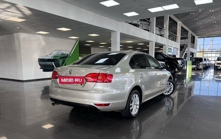 Volkswagen Jetta VI, 2013 год, 745 000 рублей, 2 фотография