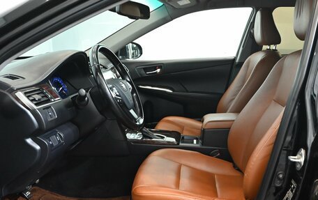 Toyota Camry, 2018 год, 2 450 000 рублей, 9 фотография