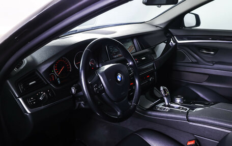 BMW 5 серия, 2015 год, 2 540 000 рублей, 15 фотография