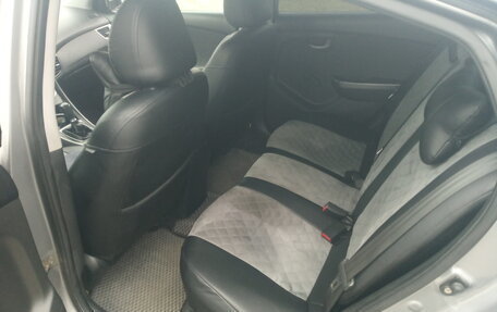 Hyundai Elantra V, 2012 год, 930 000 рублей, 3 фотография
