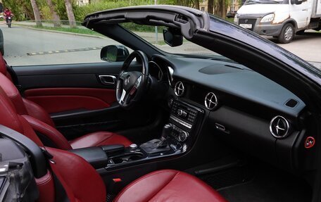 Mercedes-Benz SLK-Класс, 2012 год, 2 650 000 рублей, 15 фотография