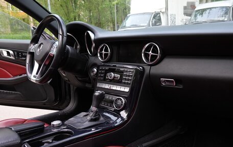 Mercedes-Benz SLK-Класс, 2012 год, 2 650 000 рублей, 24 фотография
