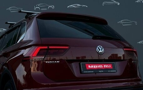 Volkswagen Tiguan II, 2018 год, 2 238 600 рублей, 28 фотография
