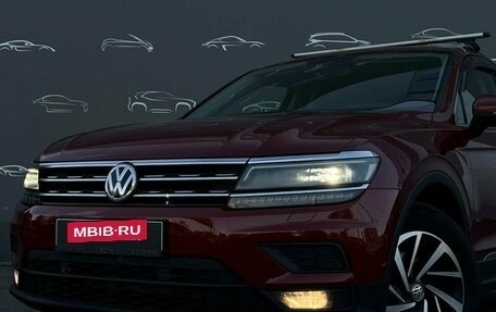 Volkswagen Tiguan II, 2018 год, 2 238 600 рублей, 27 фотография