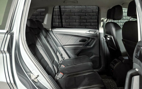 Volkswagen Tiguan II, 2020 год, 2 870 000 рублей, 19 фотография