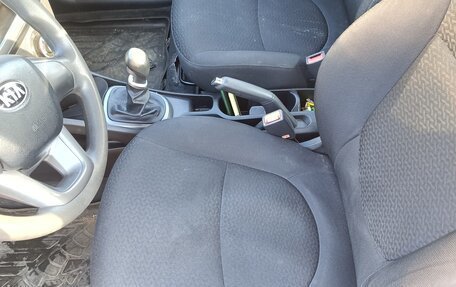 KIA Rio III рестайлинг, 2013 год, 749 000 рублей, 10 фотография