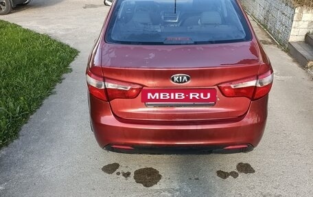 KIA Rio III рестайлинг, 2013 год, 749 000 рублей, 20 фотография