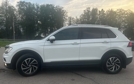Volkswagen Tiguan II, 2018 год, 1 990 000 рублей, 6 фотография