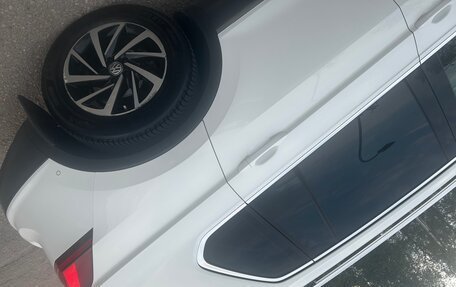 Volkswagen Tiguan II, 2018 год, 1 990 000 рублей, 5 фотография