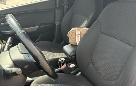 KIA Rio III рестайлинг, 2013 год, 970 000 рублей, 8 фотография