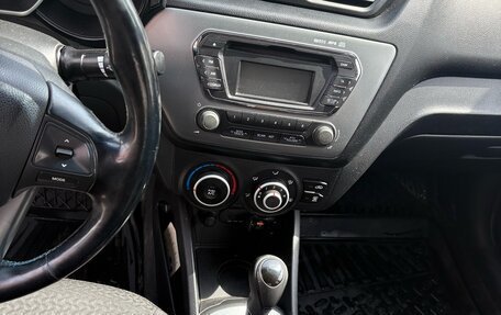 KIA Rio III рестайлинг, 2013 год, 970 000 рублей, 9 фотография