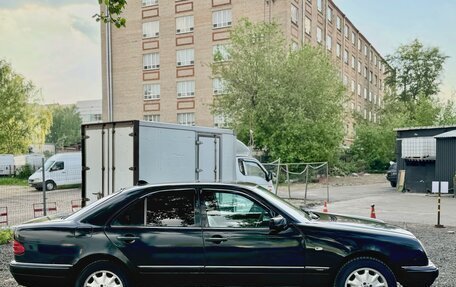 Mercedes-Benz E-Класс, 1997 год, 265 000 рублей, 2 фотография