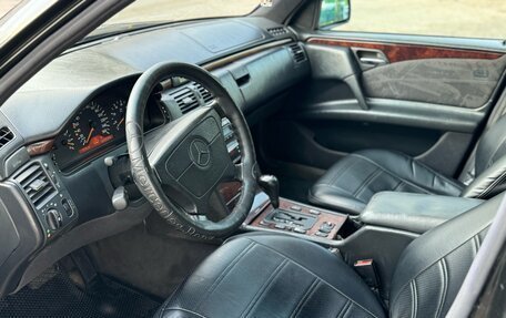 Mercedes-Benz E-Класс, 1997 год, 265 000 рублей, 9 фотография