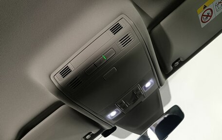 Volkswagen Tiguan II, 2020 год, 2 470 000 рублей, 15 фотография