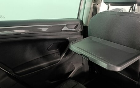 Volkswagen Tiguan II, 2020 год, 2 470 000 рублей, 20 фотография