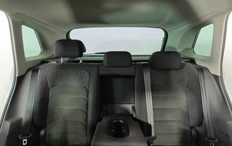 Volkswagen Tiguan II, 2020 год, 2 470 000 рублей, 17 фотография