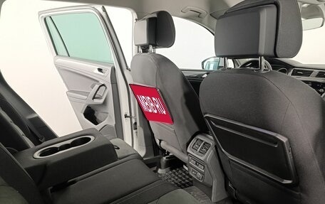 Volkswagen Tiguan II, 2020 год, 2 470 000 рублей, 18 фотография