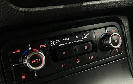 Volkswagen Touareg III, 2012 год, 1 749 777 рублей, 13 фотография