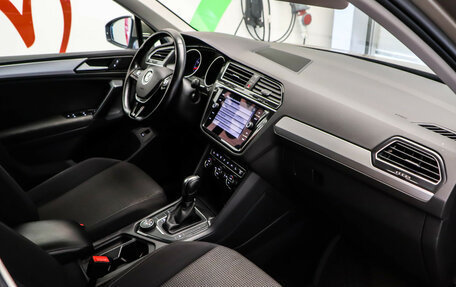 Volkswagen Tiguan II, 2020 год, 2 775 000 рублей, 23 фотография