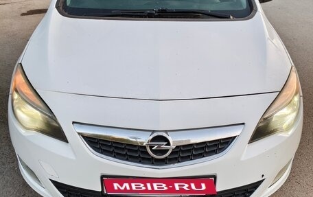 Opel Astra J, 2012 год, 310 000 рублей, 1 фотография