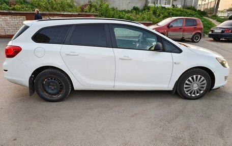Opel Astra J, 2012 год, 310 000 рублей, 3 фотография