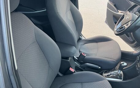 Hyundai Solaris II рестайлинг, 2013 год, 990 000 рублей, 10 фотография