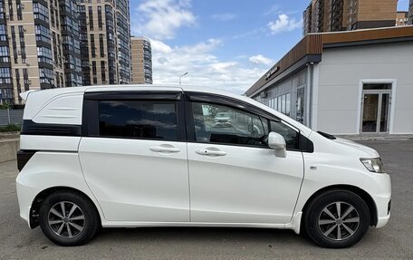 Honda Freed I, 2011 год, 1 185 000 рублей, 4 фотография