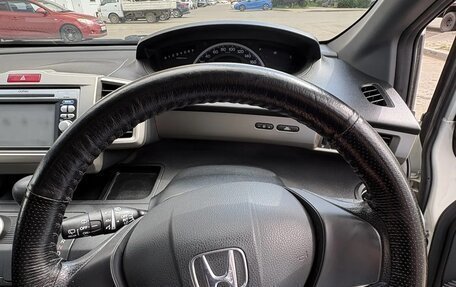 Honda Freed I, 2011 год, 1 185 000 рублей, 14 фотография