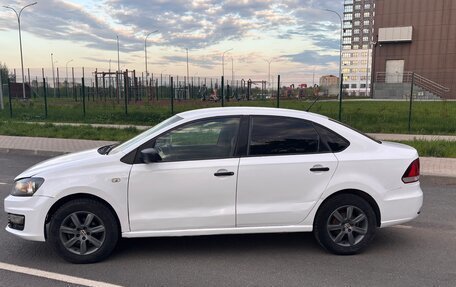 Volkswagen Polo VI (EU Market), 2015 год, 365 000 рублей, 2 фотография