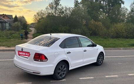Volkswagen Polo VI (EU Market), 2015 год, 365 000 рублей, 4 фотография