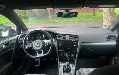 Volkswagen Golf VII, 2018 год, 2 300 000 рублей, 12 фотография