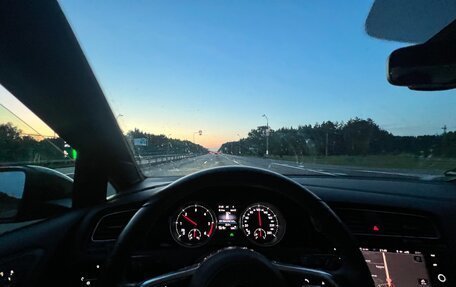 Volkswagen Golf VII, 2018 год, 2 300 000 рублей, 9 фотография