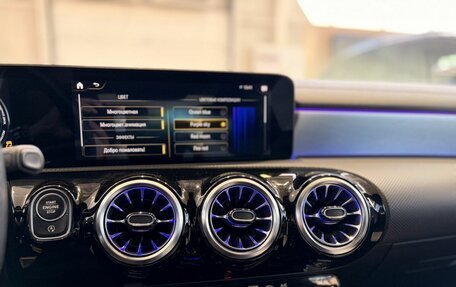 Mercedes-Benz CLA, 2022 год, 3 699 000 рублей, 14 фотография