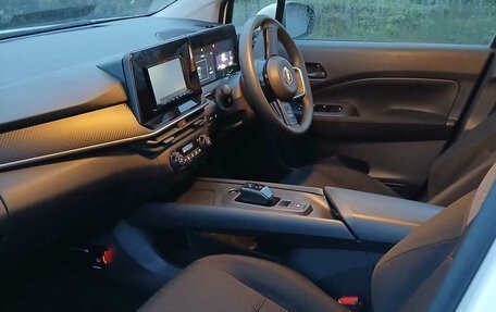 Nissan Note, 2022 год, 2 150 000 рублей, 4 фотография