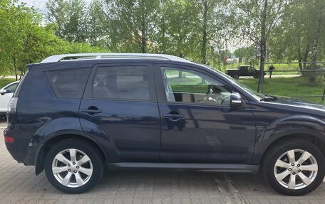 Mitsubishi Outlander III рестайлинг 3, 2010 год, 1 250 000 рублей, 12 фотография