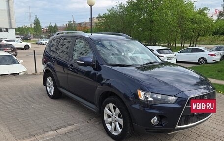 Mitsubishi Outlander III рестайлинг 3, 2010 год, 1 250 000 рублей, 9 фотография