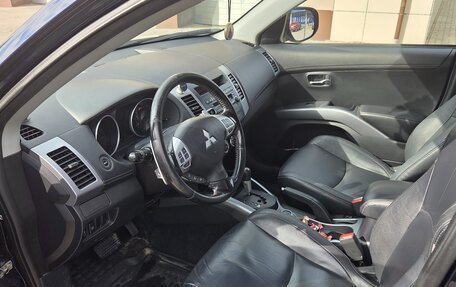 Mitsubishi Outlander III рестайлинг 3, 2010 год, 1 250 000 рублей, 20 фотография
