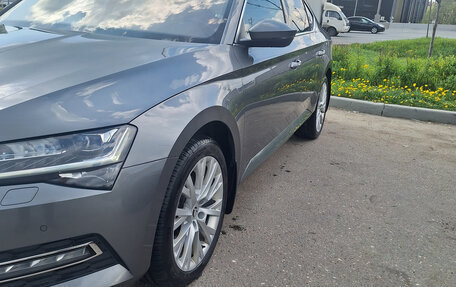 Skoda Superb III рестайлинг, 2021 год, 3 600 000 рублей, 3 фотография