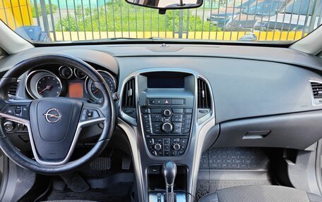 Opel Astra J, 2011 год, 950 000 рублей, 13 фотография