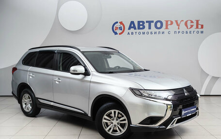 Mitsubishi Outlander III рестайлинг 3, 2021 год, 2 520 000 рублей, 1 фотография