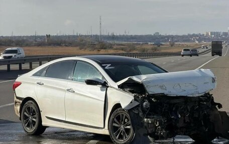Hyundai Sonata IV рестайлинг, 2010 год, 300 000 рублей, 1 фотография
