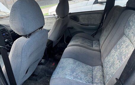 Chevrolet Niva I рестайлинг, 2004 год, 170 000 рублей, 4 фотография