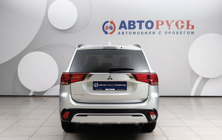 Mitsubishi Outlander III рестайлинг 3, 2021 год, 2 520 000 рублей, 4 фотография